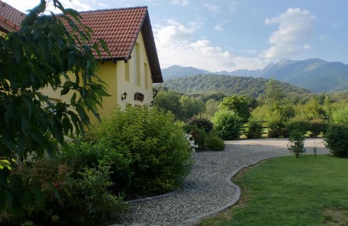 Arpasu de Sus Casa | Pensiunea Arpasel