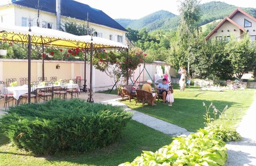 Viisoara Casa | Pensiunea Boema
