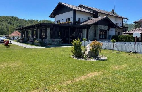 Calugareni Casa | Pensiunea Câmpia Soarelui