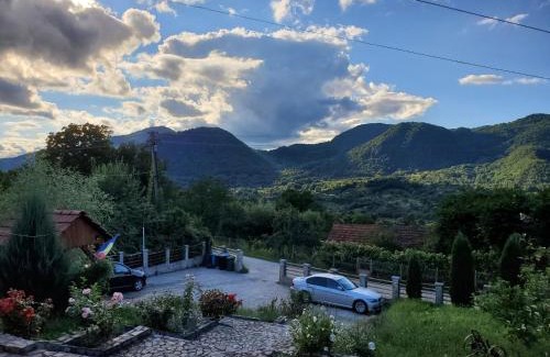 Certeju de Sus Casa | Pensiunea Carma