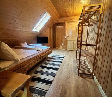 Leordina Casa | Pensiunea Casa Cătanelor