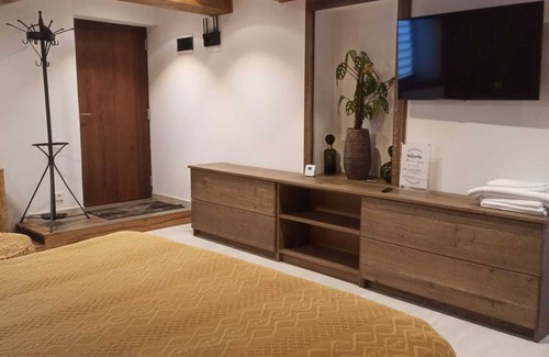 Centrul Vechi Casa | Pensiunea Casa Cranta
