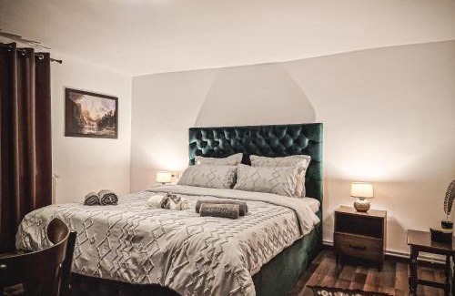 Paltin Casa | Pensiunea Cocoș