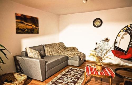 Paltin Casa | Pensiunea Cocoș