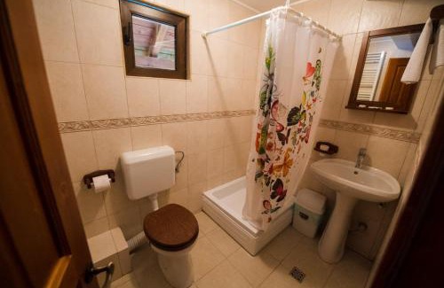 Vidra Casa | Pensiunea Dealul cu Melci