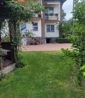 Oestii Paminteni Casa | Pensiunea Diana