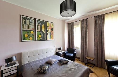 Tirgu Mures Casa | Pensiunea Elphin