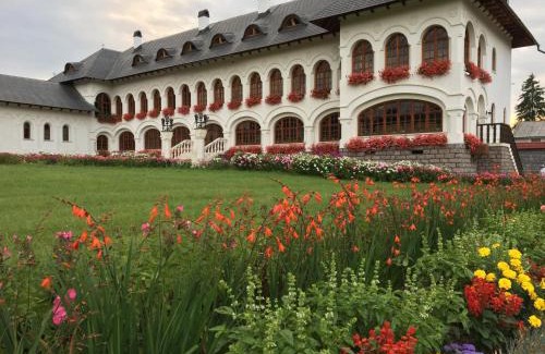 Izvoru Muresului Casa | Pensiunea Gentiana