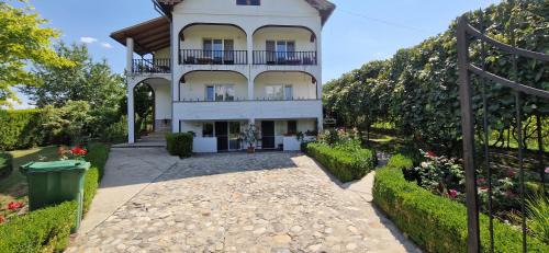 Horezu Casa | Pensiunea Ioana