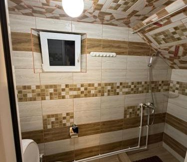 Frasin Casa | Pensiunea La Ovidiu
