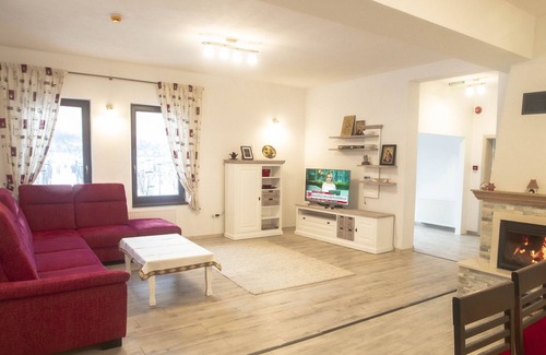 Gales Casa | Pensiunea Livada Amely