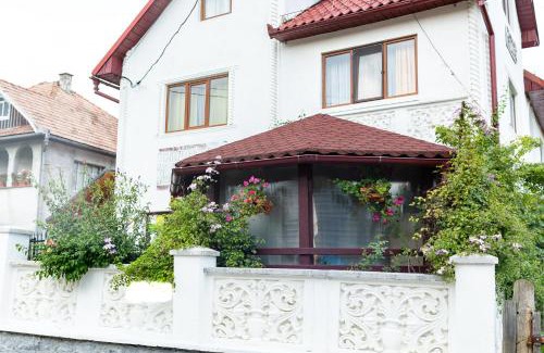 Sangeorz-Bai Casa | Pensiunea Rozmarin