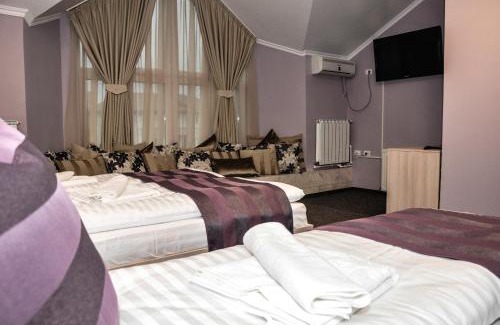 Arad Casa | Pensiunea Sangria Blue
