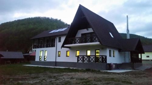 Fildu de Jos Casa | Pensiunea Steaua Nordului