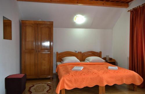 Vadu Izei Casa | Pensiunea Teodora Teleptean