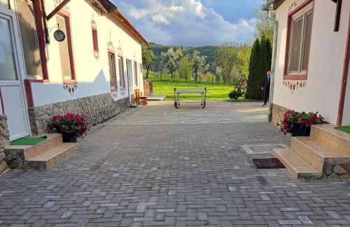 Vadu Crisului Cabina | Pensiunea turistica Retreat Belvedere
