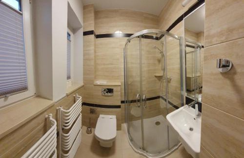 Jezyce Casa | Pentagos