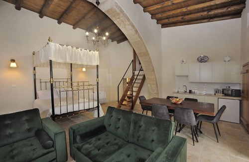 Agios Theodoros Otro | Pentasino Heritage Suites