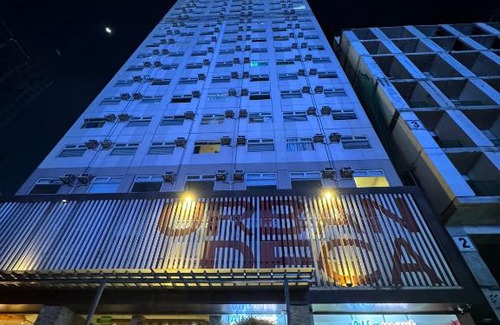Highway Hills Apartamento | Penthouse 1 at Urban Deca EDSA by CityStudio