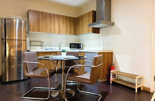 Downtown Apartamento | Penthouse 2 bedroom unit with balcony
