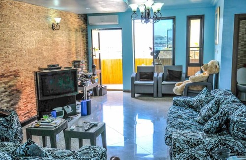 Ofin Apartamento | Penthouse 3-Bedroom w Pool, Gym & Ocean View