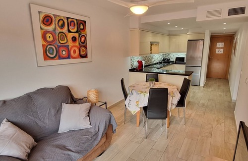 Playa de Vera Apartamento | Apartamentos Paraíso, Ático B a pie de Playa, piscina privada en solárium, WI-FI
