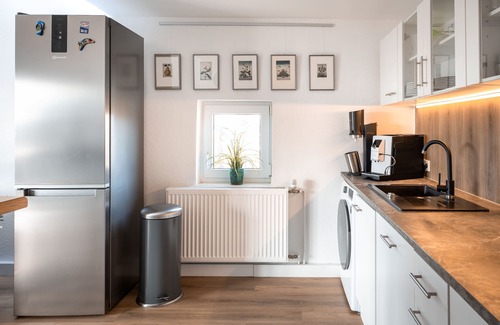 Mitte Apartamento | Penthouse am Stadtwald, EBK, Internet, TV, 24h check-in