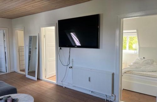Esbjerg Apartamento | Penthouse apartment in Esbjerg townhouse