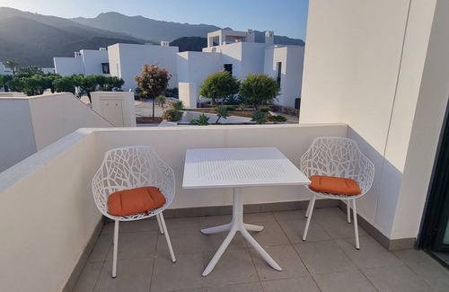 Playa Macenas Apartamento | Penthouse Apartment With Large Terrace Overlooking the sea