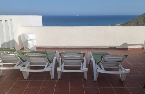 Playa Macenas Apartamento | Penthouse Apartment With Large Terrace Overlooking the sea