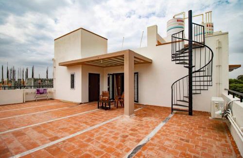 Bengaluru Apartamento | Penthouse apartment with Private terrace