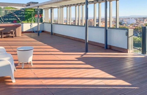 Barrio de Jesus Apartamento | Penthouse best views of Pilar jacuzzi and garage
