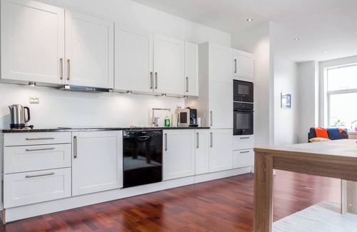 Alesund Apartamento | Penthouse by Brosundet, Free Parking Space