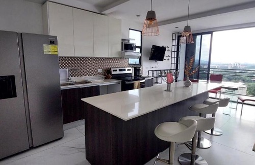 Santa Ana Apartamento | Penthouse con terraza y hermosa vista. Jacuzzi privado.