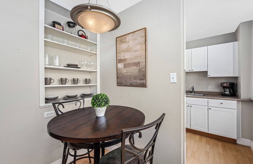 Capitol Hill Condominio | Penthouse Condo with Views