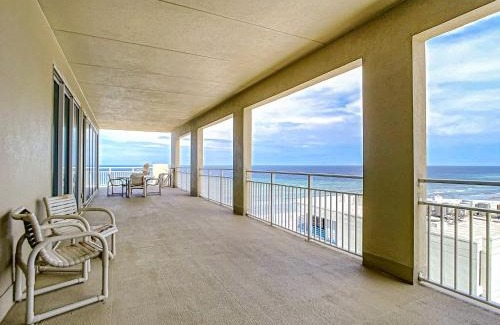 New Smyrna Beach Apartamento | Penthouse Condo with wrap around views of the ocean - SR802