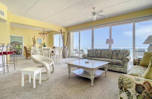 New Smyrna Beach Apartamento | Penthouse Condo with wrap around views of the ocean - SR802