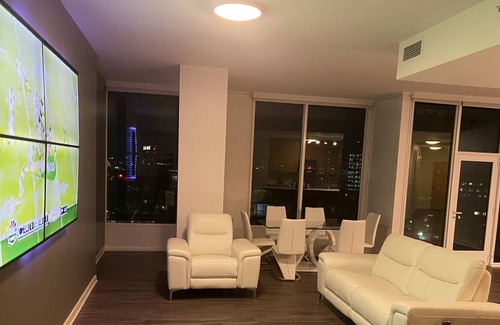 Downtown San Jose Apartamento | Penthouse Downtown San Jose 5 min to Airport
