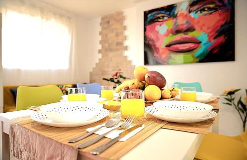 Mislata Apartamento | Penthouse Duplex in a 4 floors spanish house -8 min to center by Metro