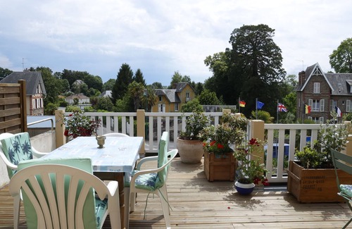 Saint-Jean-le-Thomas Apartamento | PENTHOUSE APARTMENT 2MIN FROM MONT SAINT MICHEL BAY
