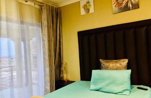 Emalahleni Casa | Penthouse Guesthouse