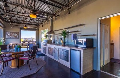 Arts District Casa | Penthouse in Old Town 360° Views Walk To NightLife