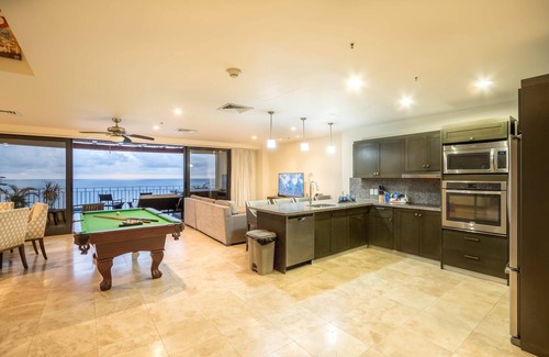 Barrio Los Faroles Apartamento | Penthouse in the Sky at Croc's Casino Resort!
