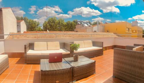 San Diego Apartamento | PENTHOUSE INDEPENDIENTE a 3 paradas en metro de ATOCHA (estacion central Madrid)