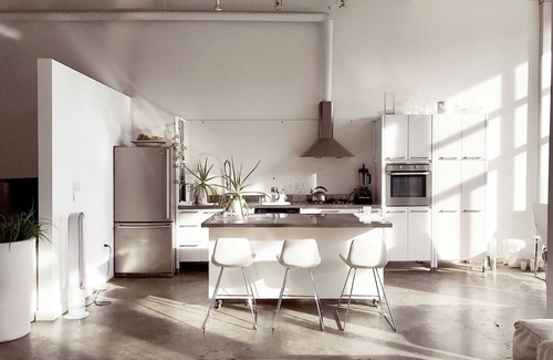 Gastown Condominio | Penthouse loft with deck, rooftop and fireplace in historic Gastown, Vancouver.
