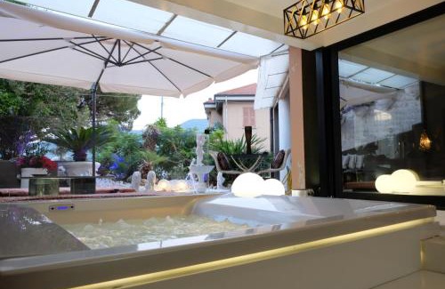 Arzeno Apartamento | Penthouse Montecarlo style with lounge pool
