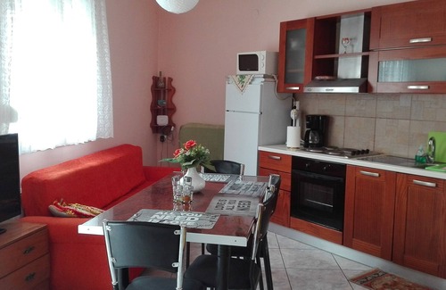 Thessaloniki Apartamento | Penthouse on the 4th floor with huge Balcony! 10 min away from Metro.
