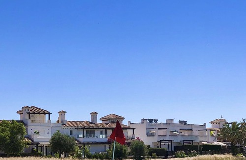 Torre-Pacheco Apartamento | Ático con vistas al campo de golf de Mar Menor. WI-FI GRATIS. Preciosa piscina