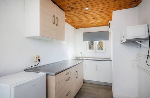Can Pastilla Apartamento | Habitación Ático Nº12 con terraza compartida, conexión Wi-Fi y aire acondicionado
