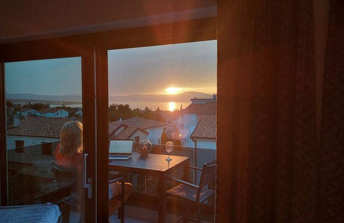 Malinska-Dubasnica Apartamento | Penthouse Rosa